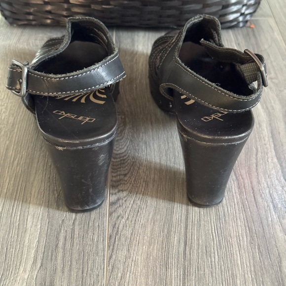 Dansko Black Cutout Women's Sandals Size 8.5 - Picture 7 of 13
